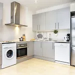 Feelathome Center Apartamento *