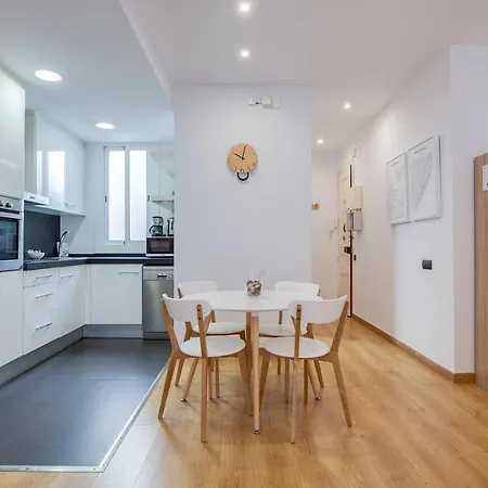 Feelathome Center Apartment