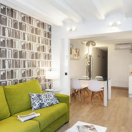Apartment Feelathome Center *
