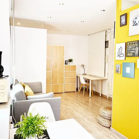 Apartment Feelathome Center *