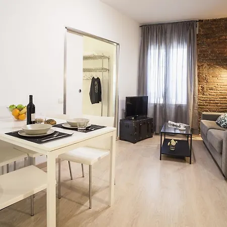 Apartment Feelathome Center