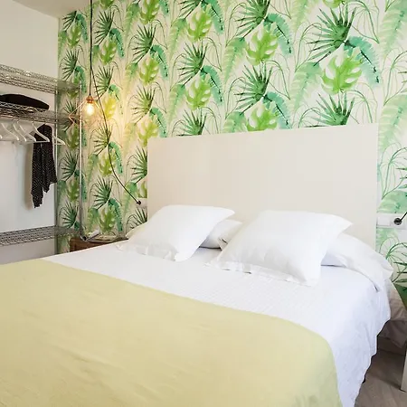Apartment Feelathome Center *